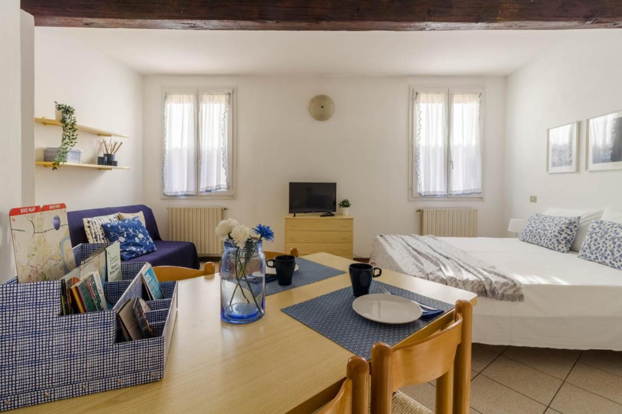 Ferienwohnung Al Pipai Ferrara Exterior foto
