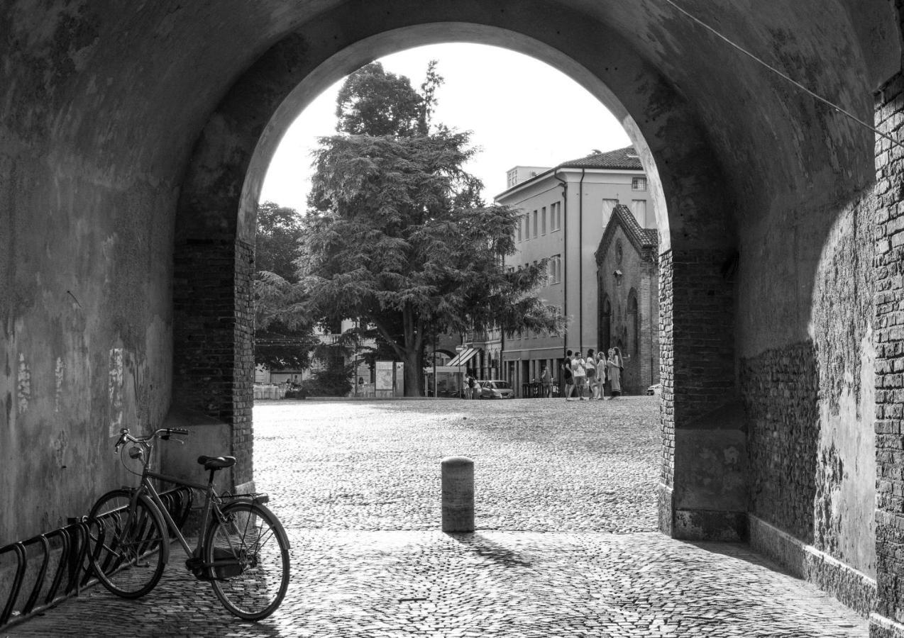 Ferienwohnung Al Pipai Ferrara Exterior foto